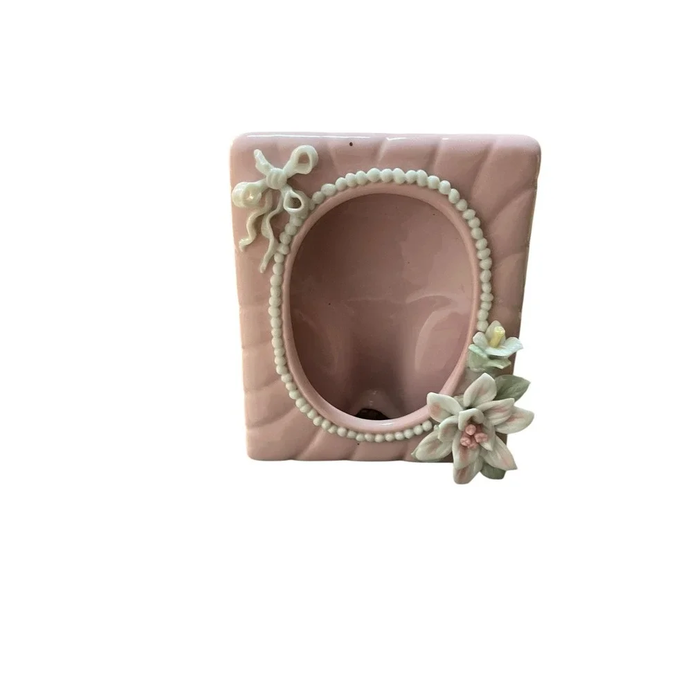 The Unbranded Brand adorable pink